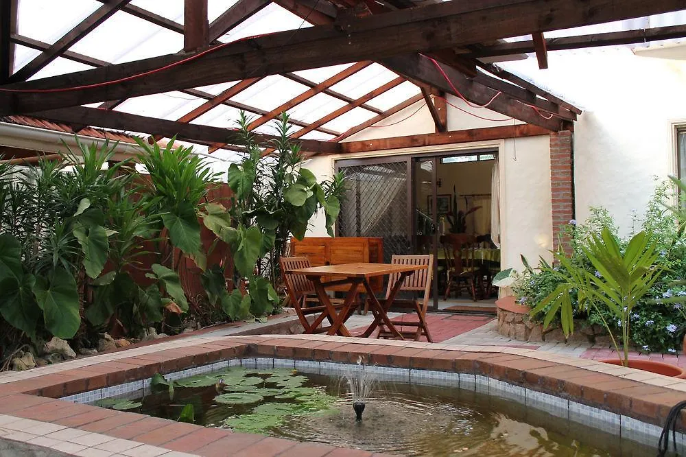 Guest house Carana Hilltop Villa Glacis