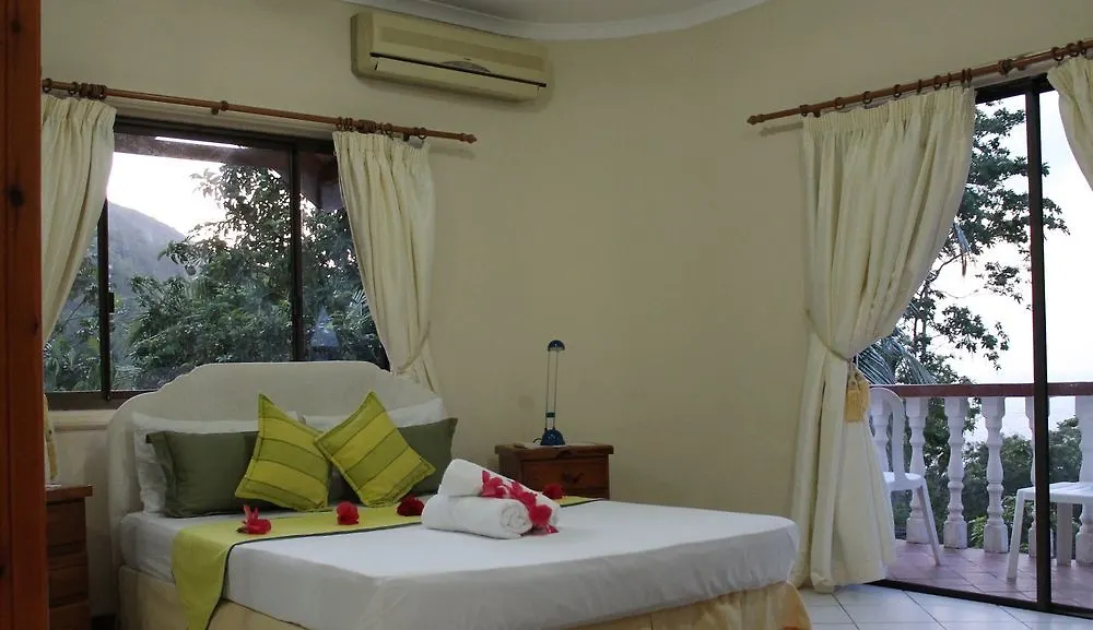 Carana Hilltop Villa Glacis