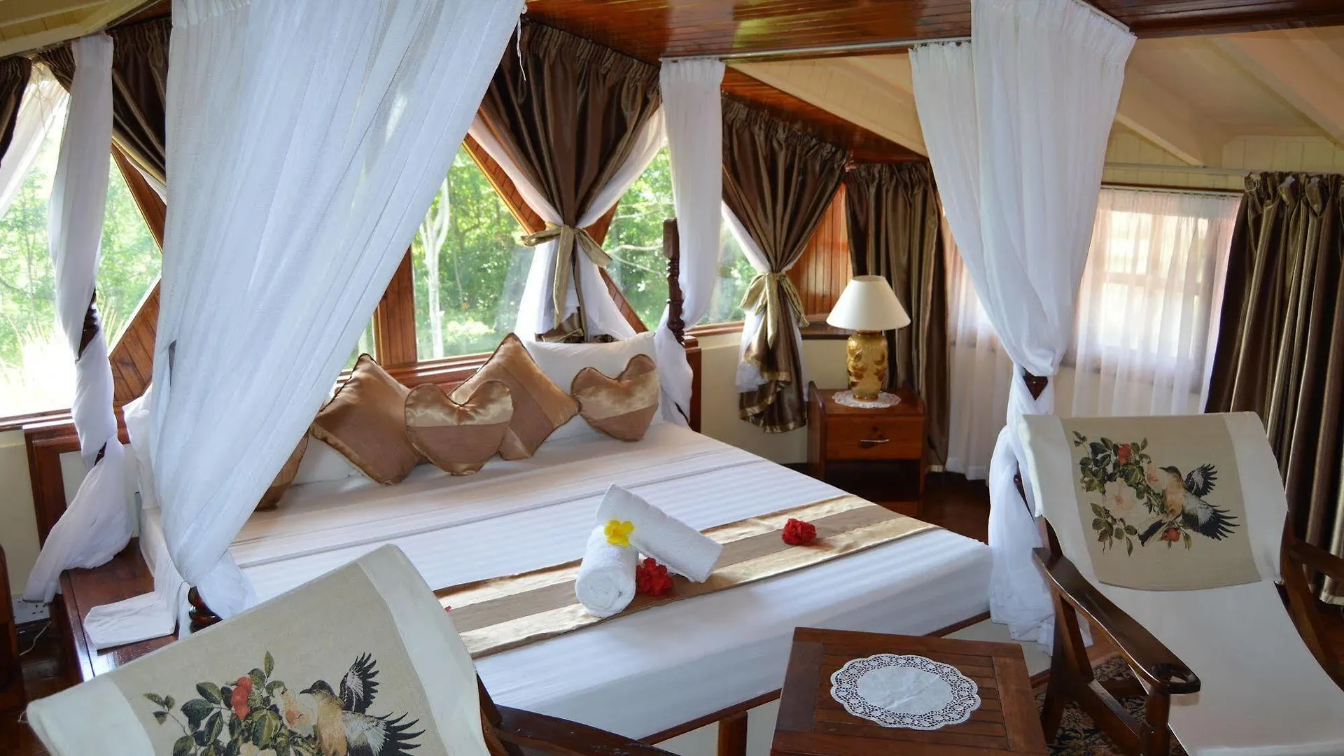 *** Guest house Carana Hilltop Villa Glacis  Seychelles