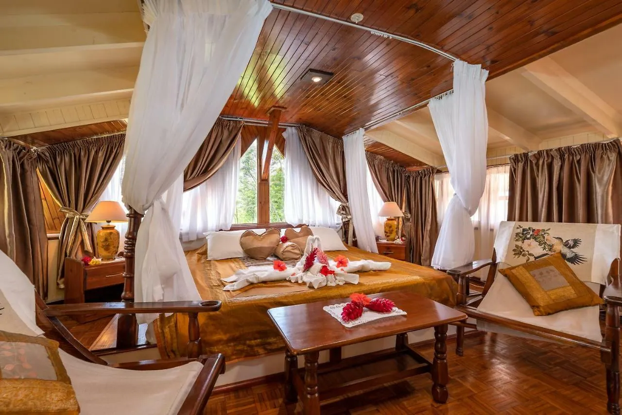 Carana Hilltop Villa Glacis  3*, Glacis (Mahe) Seychelles