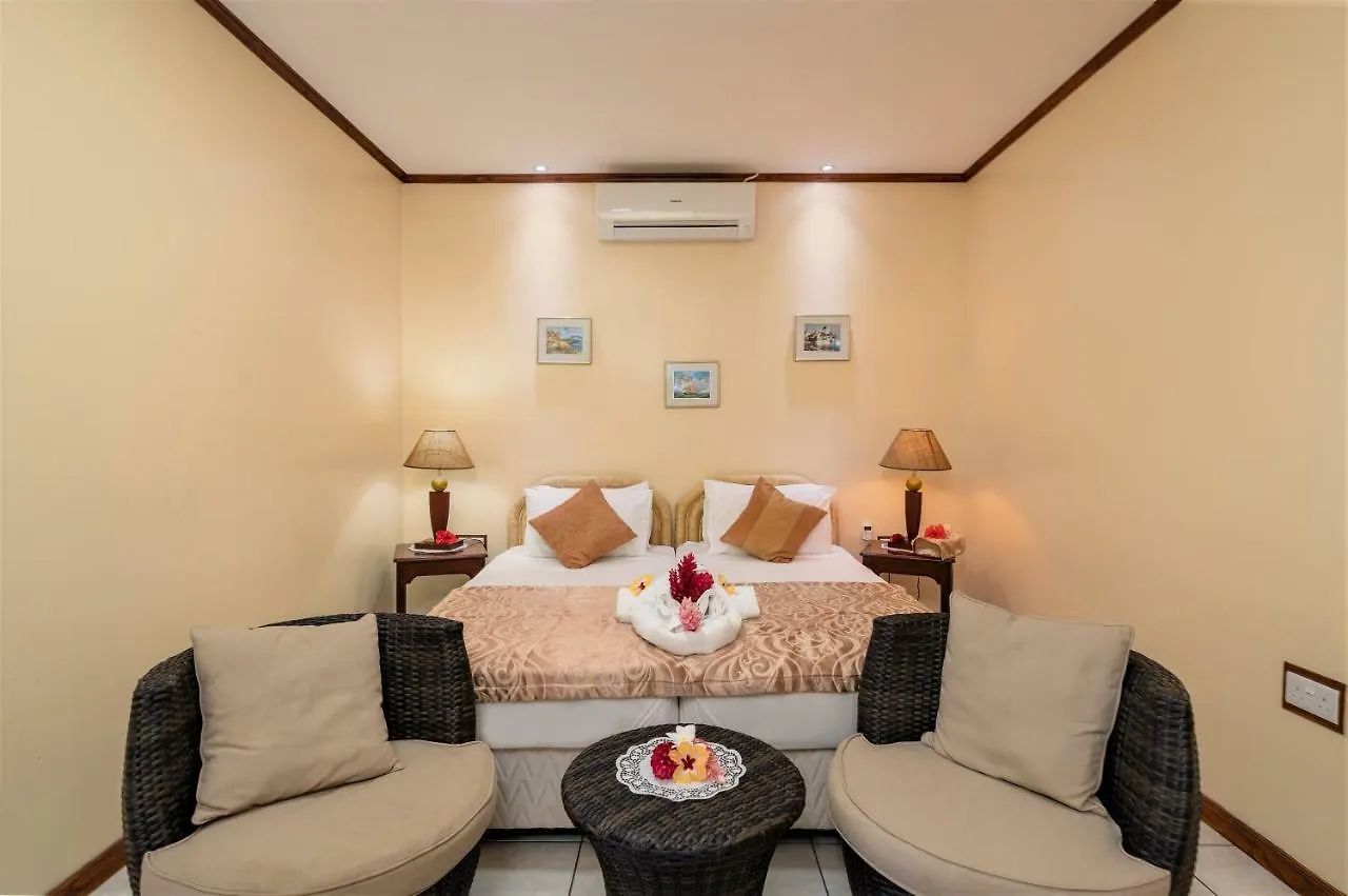 Guest house Carana Hilltop Villa Glacis